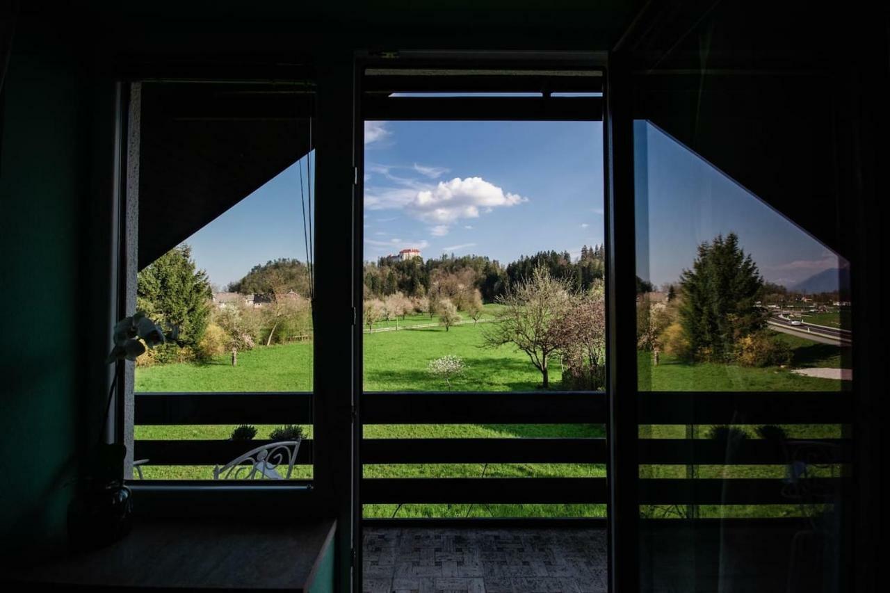 Deerwood Villa-Modern Cozy Apartment With Castle View Bled Exterior photo
